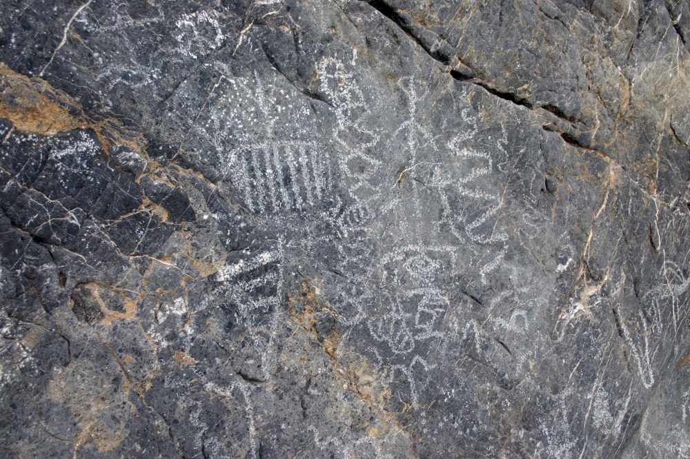 Petroglyphs1
